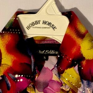 Hobby Horse Show Shirt size smalll